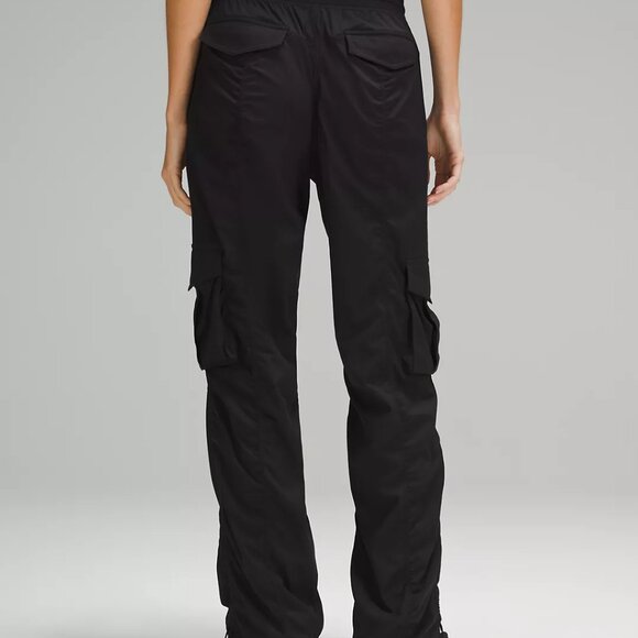 NWT Lululemon Dance Studio Relaxed-Fit Mid-Rise Cargo Pant - Picture 3 of 7